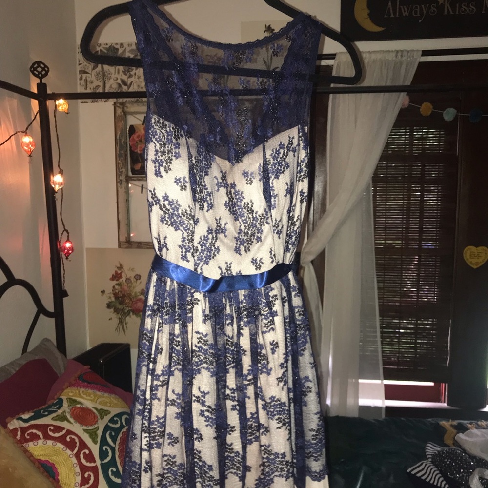 Formal dress super cute!